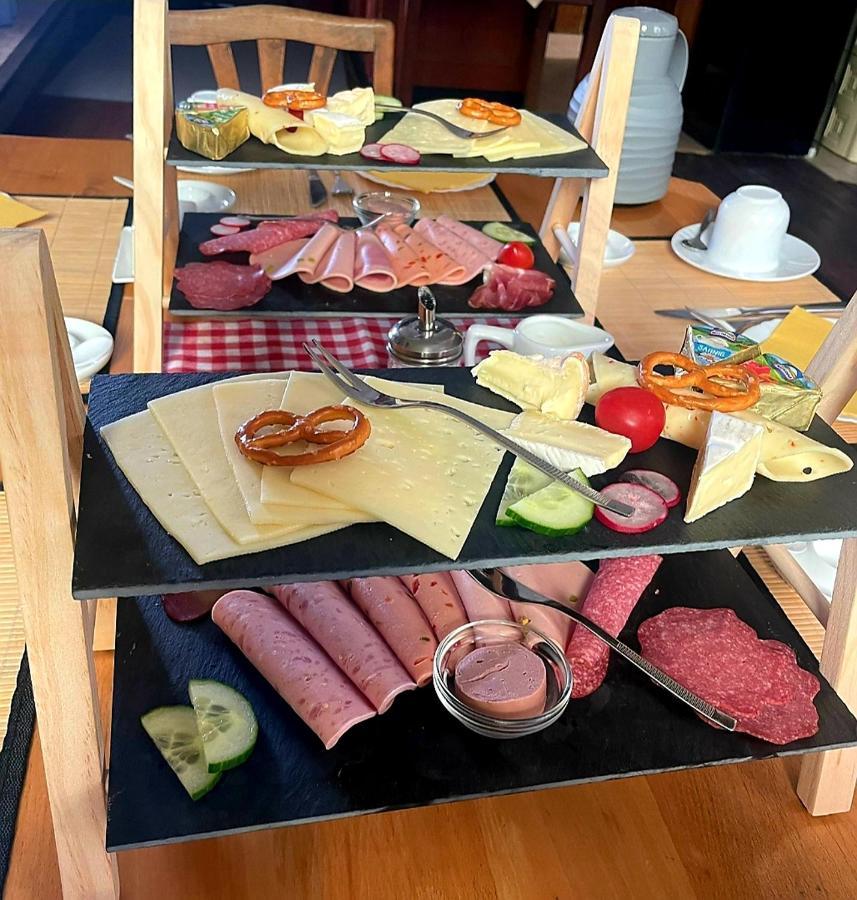 Bed & Breakfast Gaestehaus Gruener Baum *